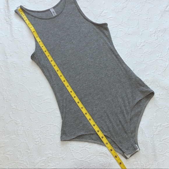 Reposh Jolie Heather Gray Ribbed Bodysuit - Picture 6 of 8